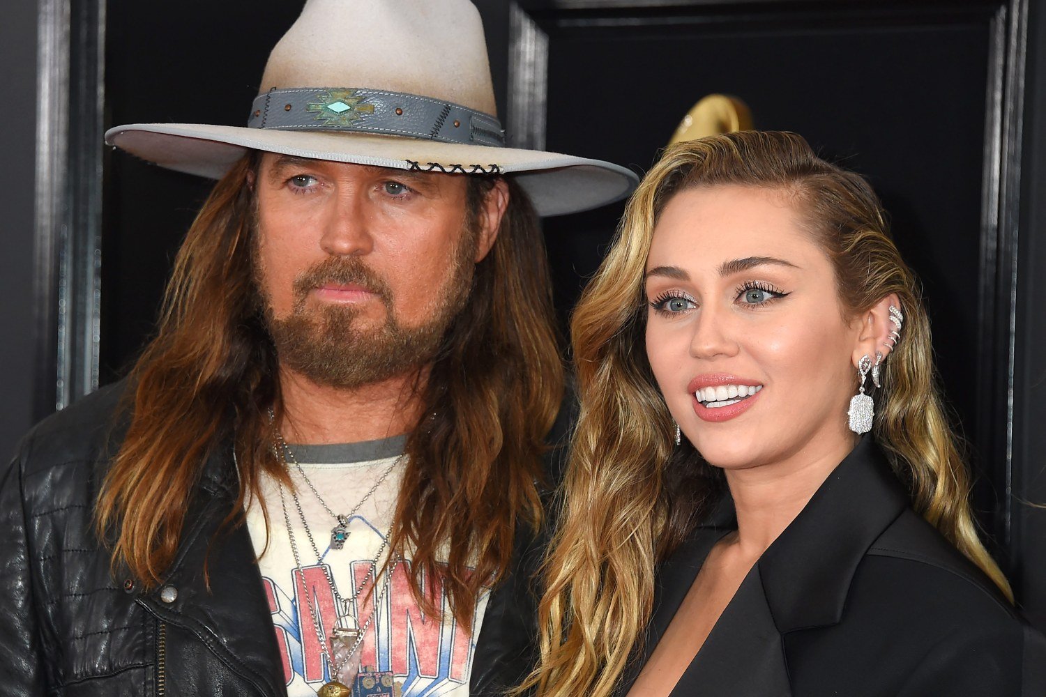 Miley Cyrus – Billy Ray Cyrus: Η διαφορετική σχέση πατέρα και κόρης με την επιτυχία