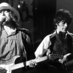 Ο Bob Dylan λύνει τη σιωπή του για τον θάνατο του Robbie Robertson των The Band