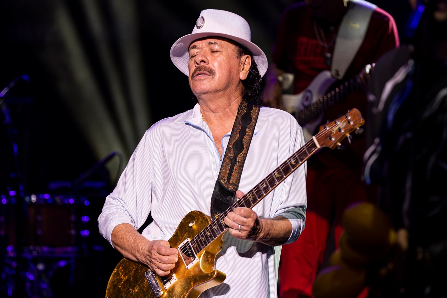 Ο Carlos Santana απαντά στις φήμες ότι αντιτάχθηκε στην εμφάνιση του Bad Bunny στο Super Bowl