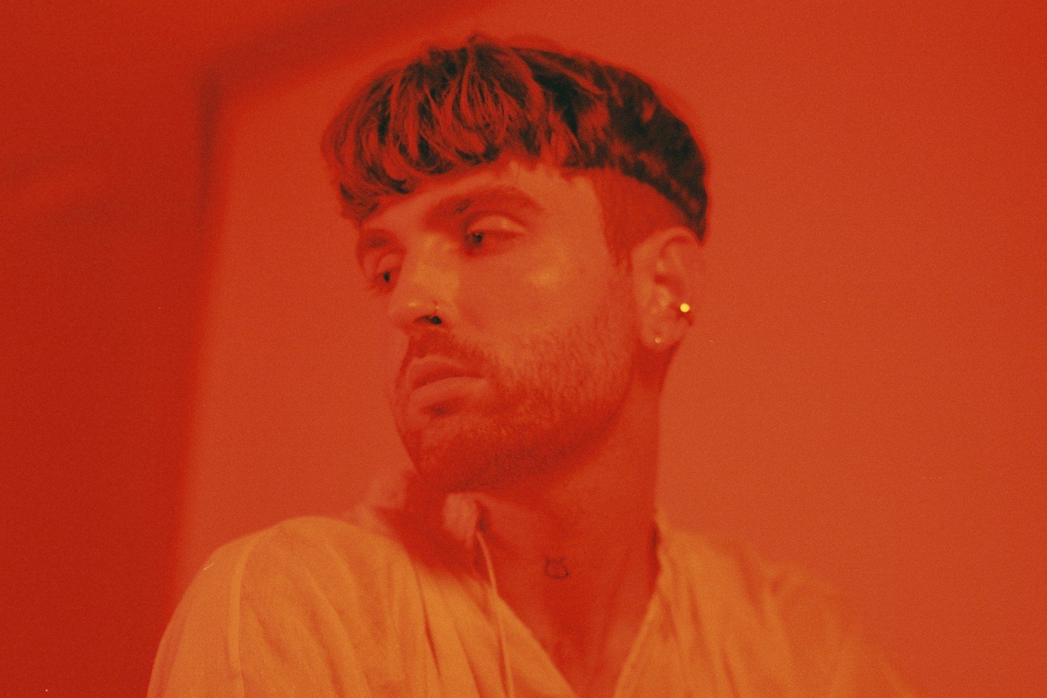 Ο Duncan Laurence λέει «Rest In Peace» σε έναν έρωτα που του ράγισε την καρδιά