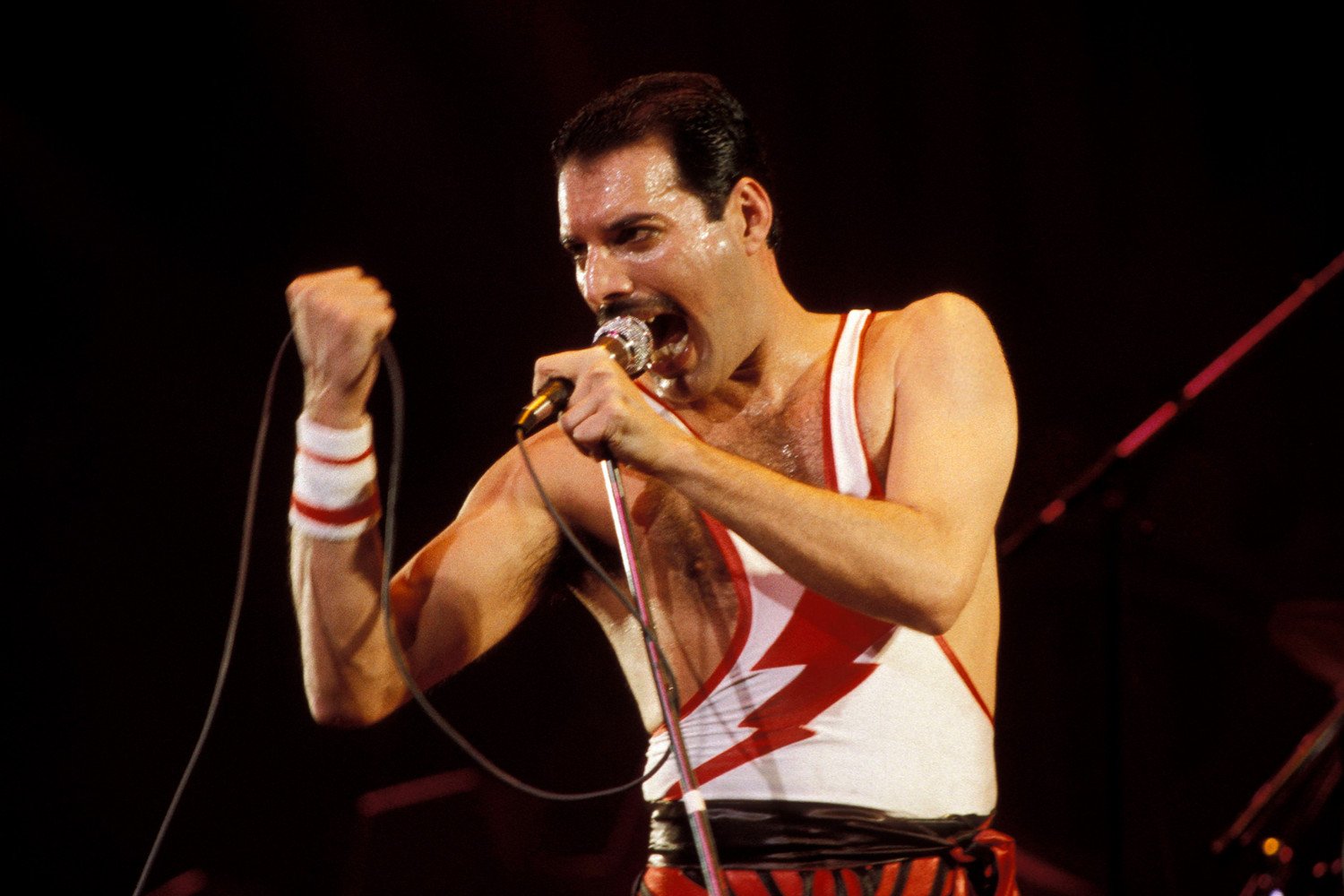 Το «Fat Bottomed Girls» των Queen από μία νέα έκδοση της συλλογής «Greatest Hits»
