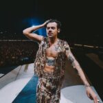 Harry Styles: «Μόλις άκουσα τη φωνή του, άρχισα να κλαίω» – Φρενίτιδα στους θαυμαστές για το νέο single του «Aperture»