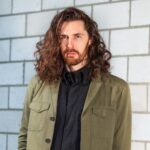 Ο Hozier παρουσιάζει το νέο άλμπουμ «Unreal Unearth»