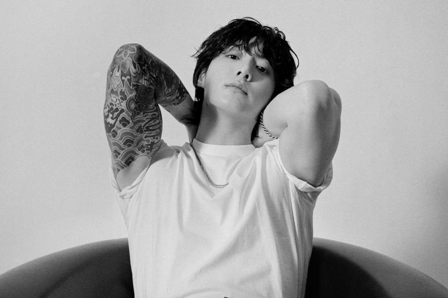 Jung Kook: «Μεγάλωσα μέσα στους BTS, αλλά ακόμα ψάχνω να βρω ποιος είμαι»