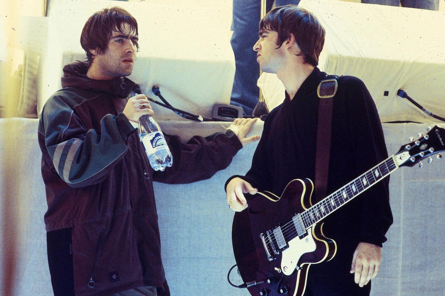 Η πρώτη φορά του Noel Gallagher στη σκηνή με τους Oasis: «Η πιο αγχωτική ημέρα της ζωής μου»
