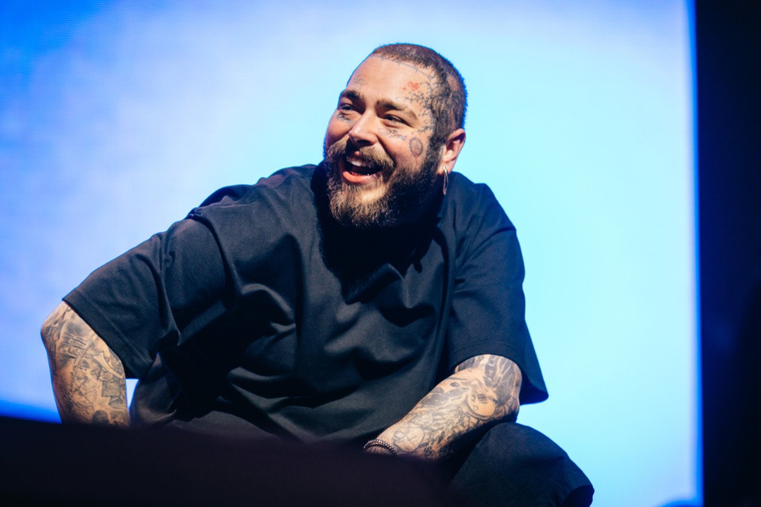 Ο Post Malone είναι «πιο ευτυχισμένος από ποτέ» από τότε που έγινε πατέρας