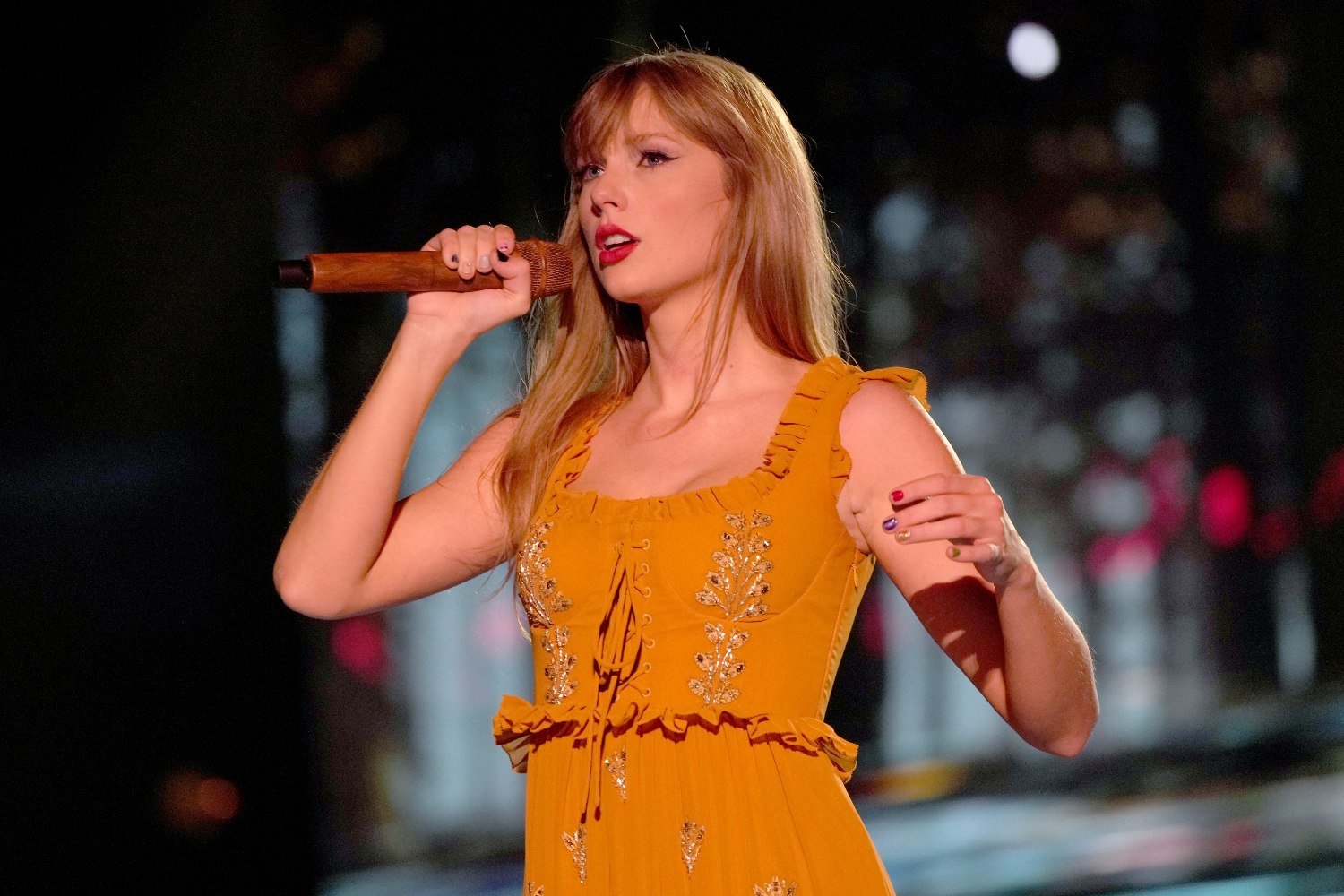 Taylor Swift: Έμεινε άναυδη από το οκτάλεπτο standing ovation του κοινού