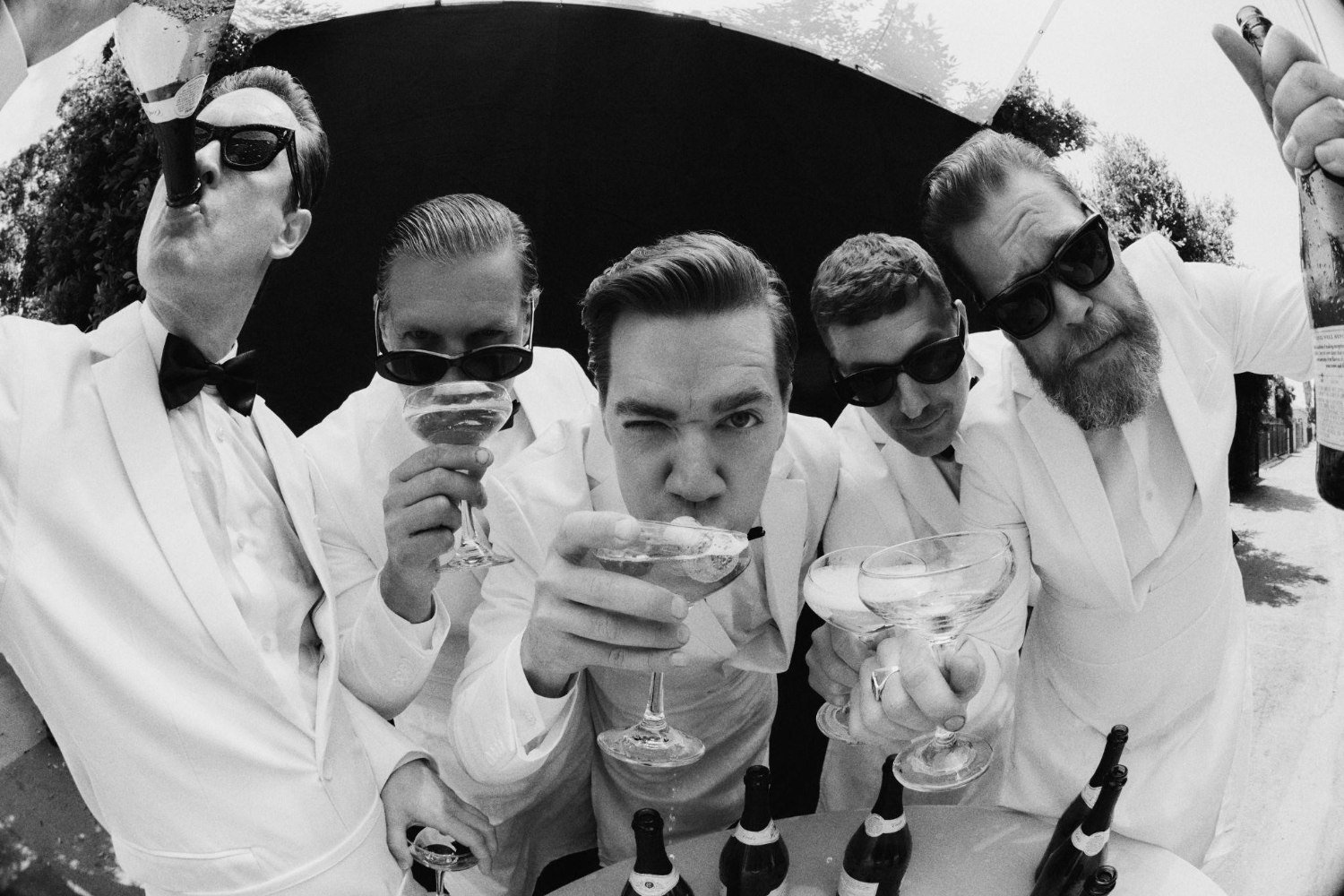 Οι The Hives κυκλοφορούν το νέο άλμπουμ «The Death Of Randy Fitzsimmons»