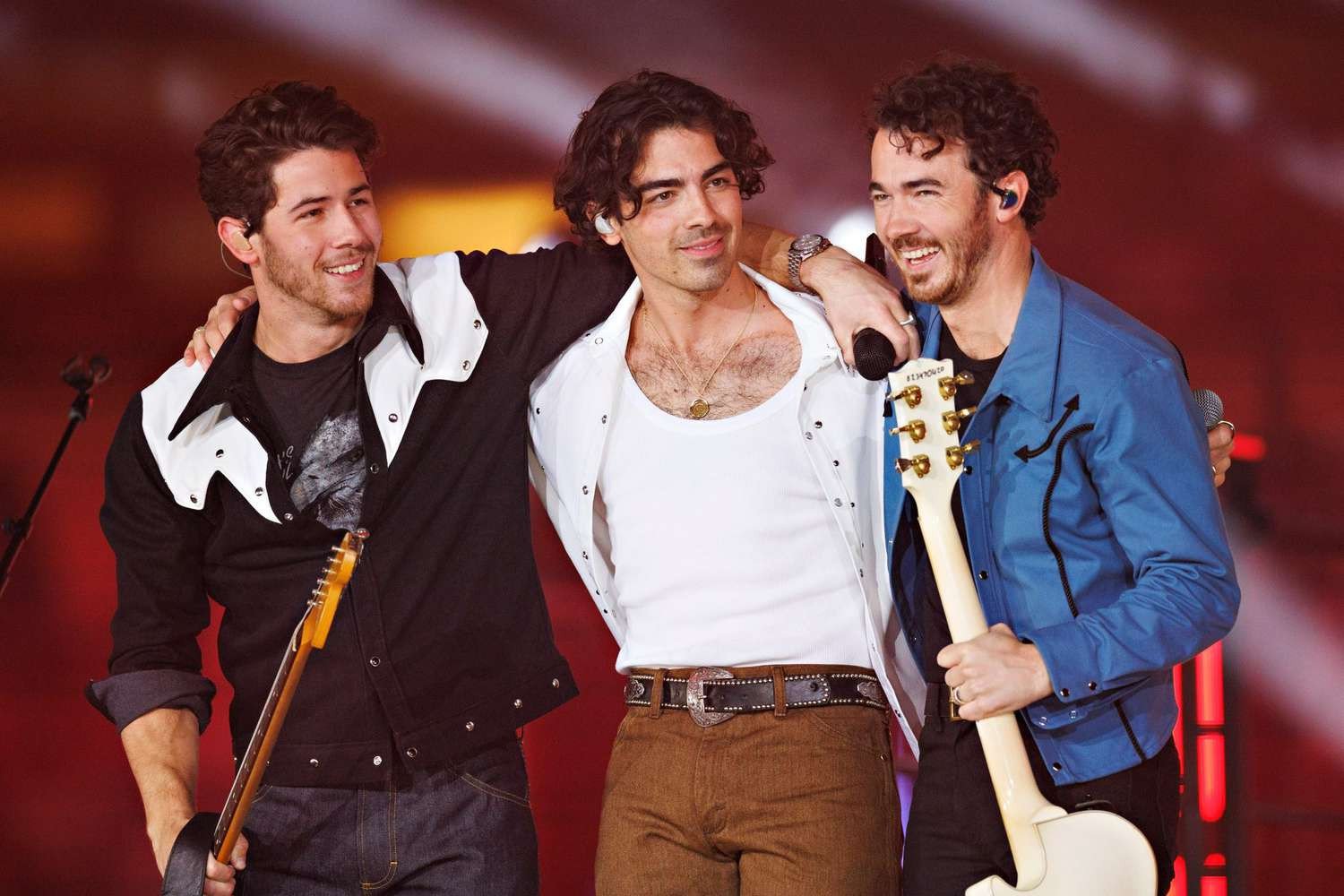 Jonas Brothers: Οι περιοδείες ως γονείς και τα αγαπημένα τους τραγούδια να παίζουν ζωντανά