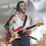 The 1975: Η εμφάνιση – έκπληξη του Matty Healy με τον Lewis Capaldi σε φιλανθρωπική συναυλία