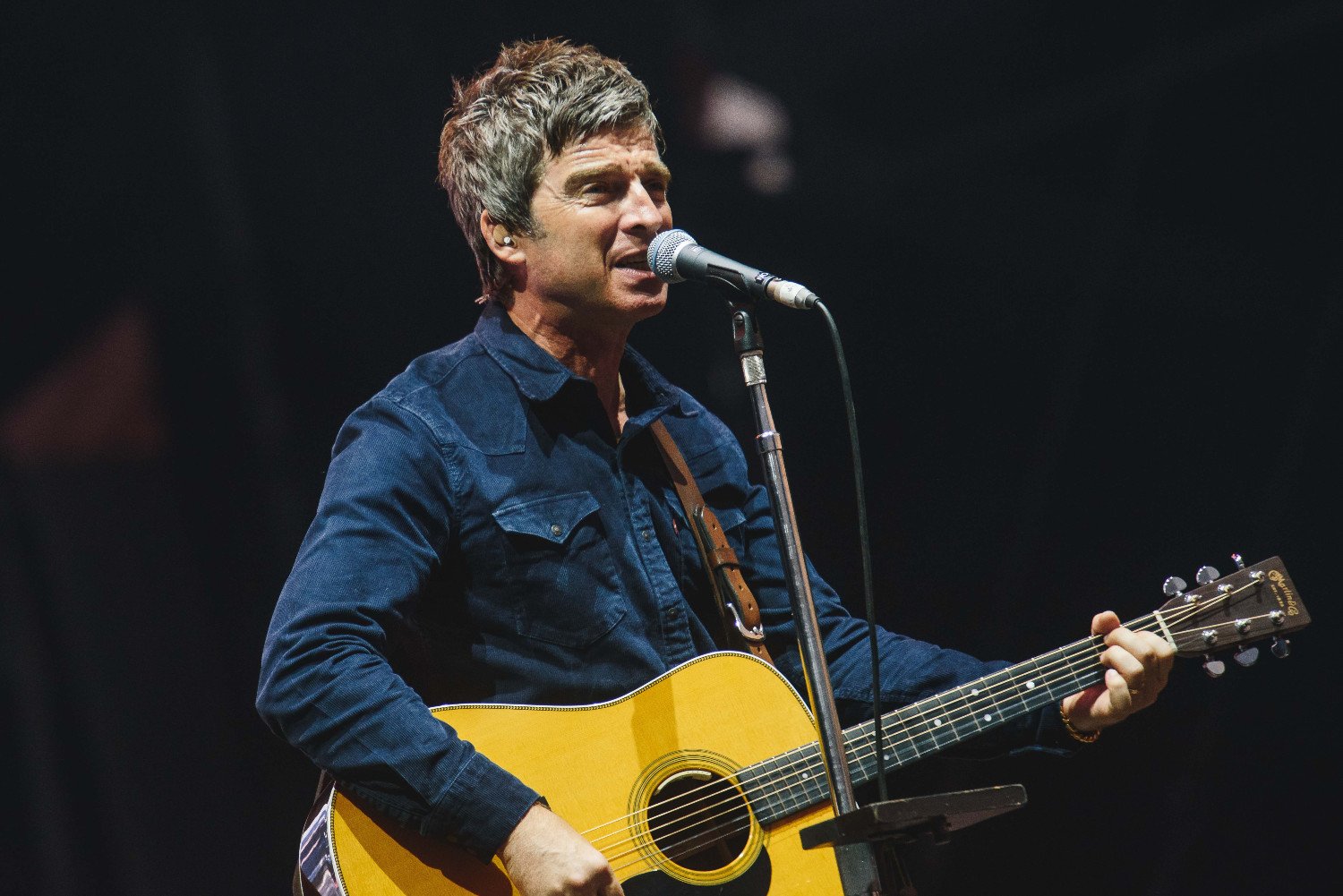 Ο Noel Gallagher εξηγεί γιατί δεν θα γίνει ποτέ σαν τον Bono και τον Chris Martin