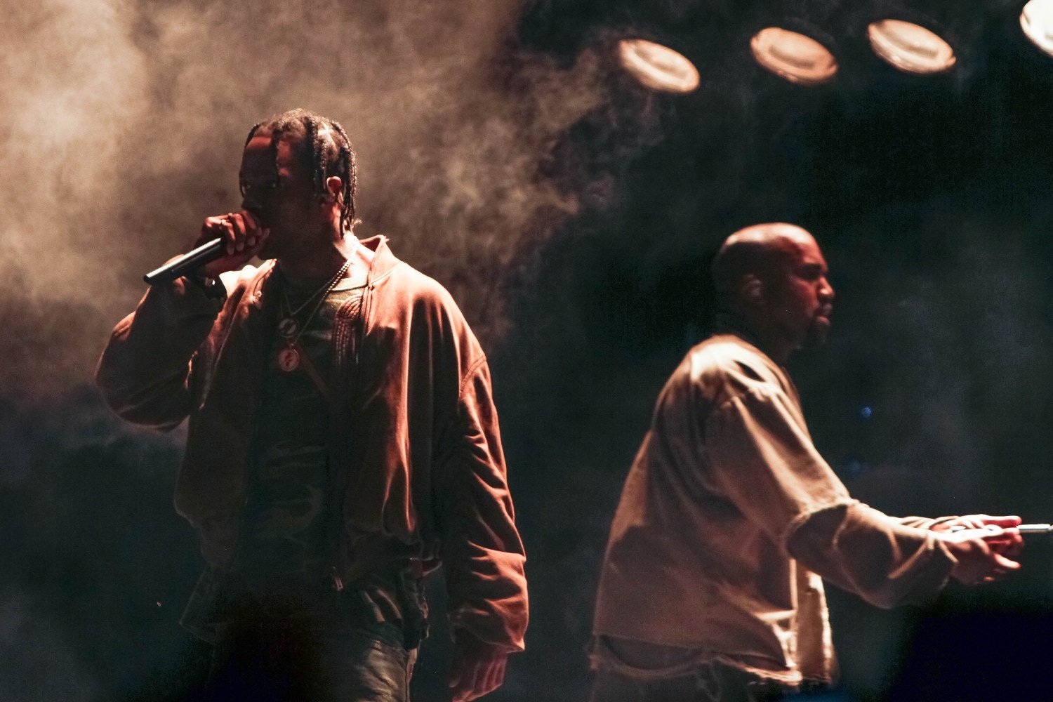 Ο Travis Scott υποδέχθηκε τον Kanye West στη συναυλία του «Utopia» στη Ρώμη