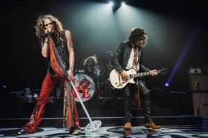 Οι Aerosmith επέστρεψαν στη σκηνή με Dave Grohl, Johnny Depp, Guns N’ Roses και αβεβαιότητα για το μέλλον