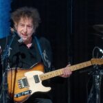 Bob Dylan: Αλλαγές στην μπάντα του – Αποχώρησαν ξαφνικά δύο κιθαρίστες εν μέσω της περιοδείας του
