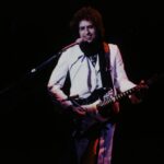 Ο Bob Dylan ανοίγει τα αρχεία του «The Rolling Thunder Revue: The 1976 Live Recordings» με ένα θηριώδες box set 39 δίσκων
