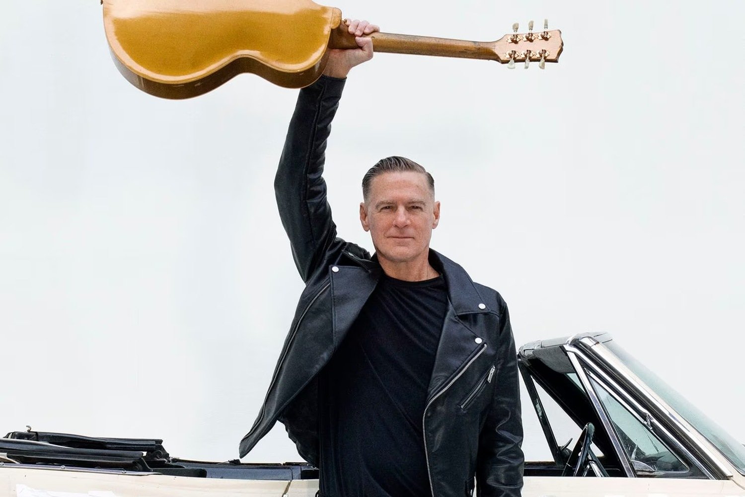 Ο Bryan Adams απαντά στις επεκτατικές βλέψεις του Donald Trump με τον οργισμένο rock ύμνο «51st State»