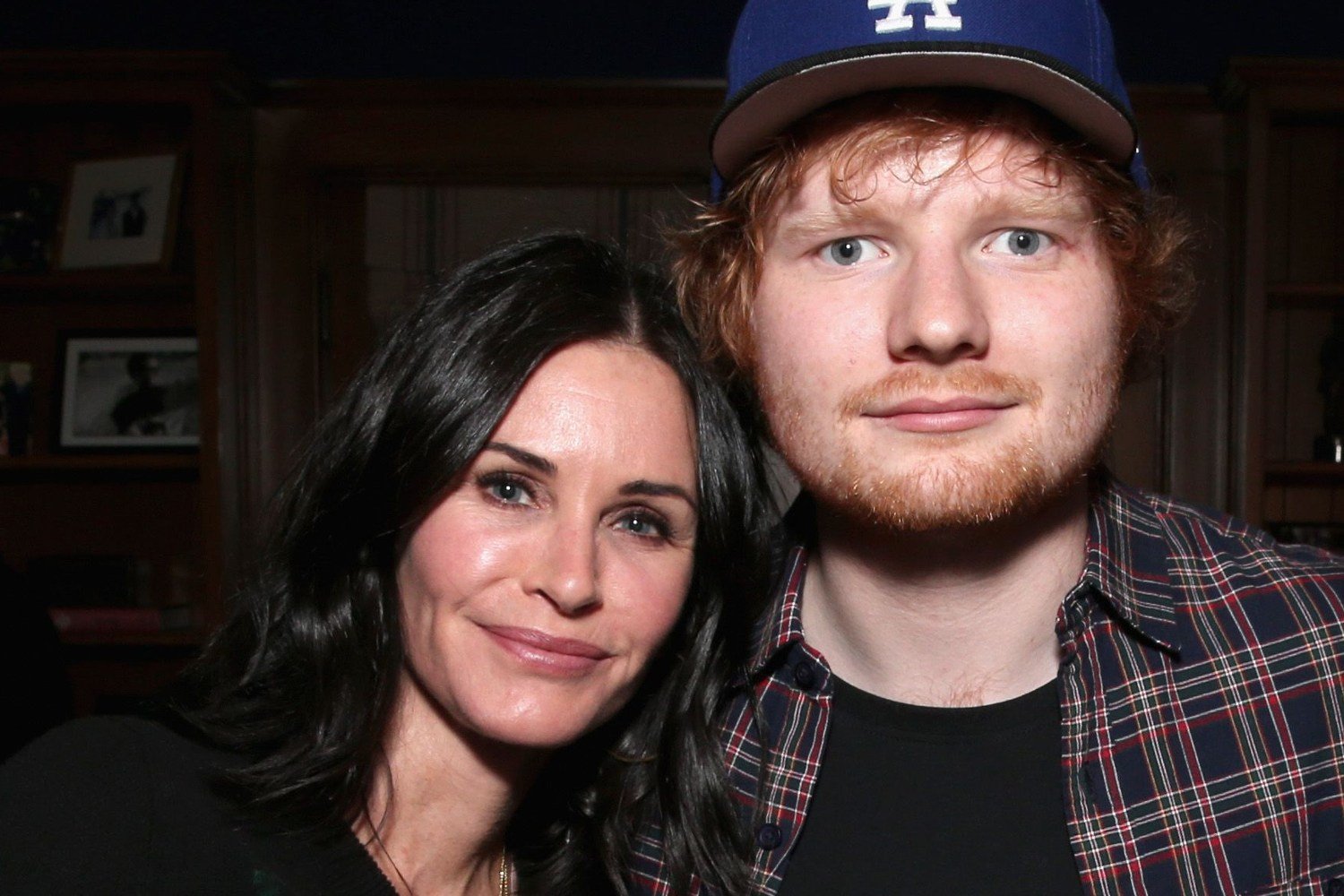 Ed Sheeran: Το τραγούδι που έγραψε για την Courteney Cox και «Τα Φιλαράκια»