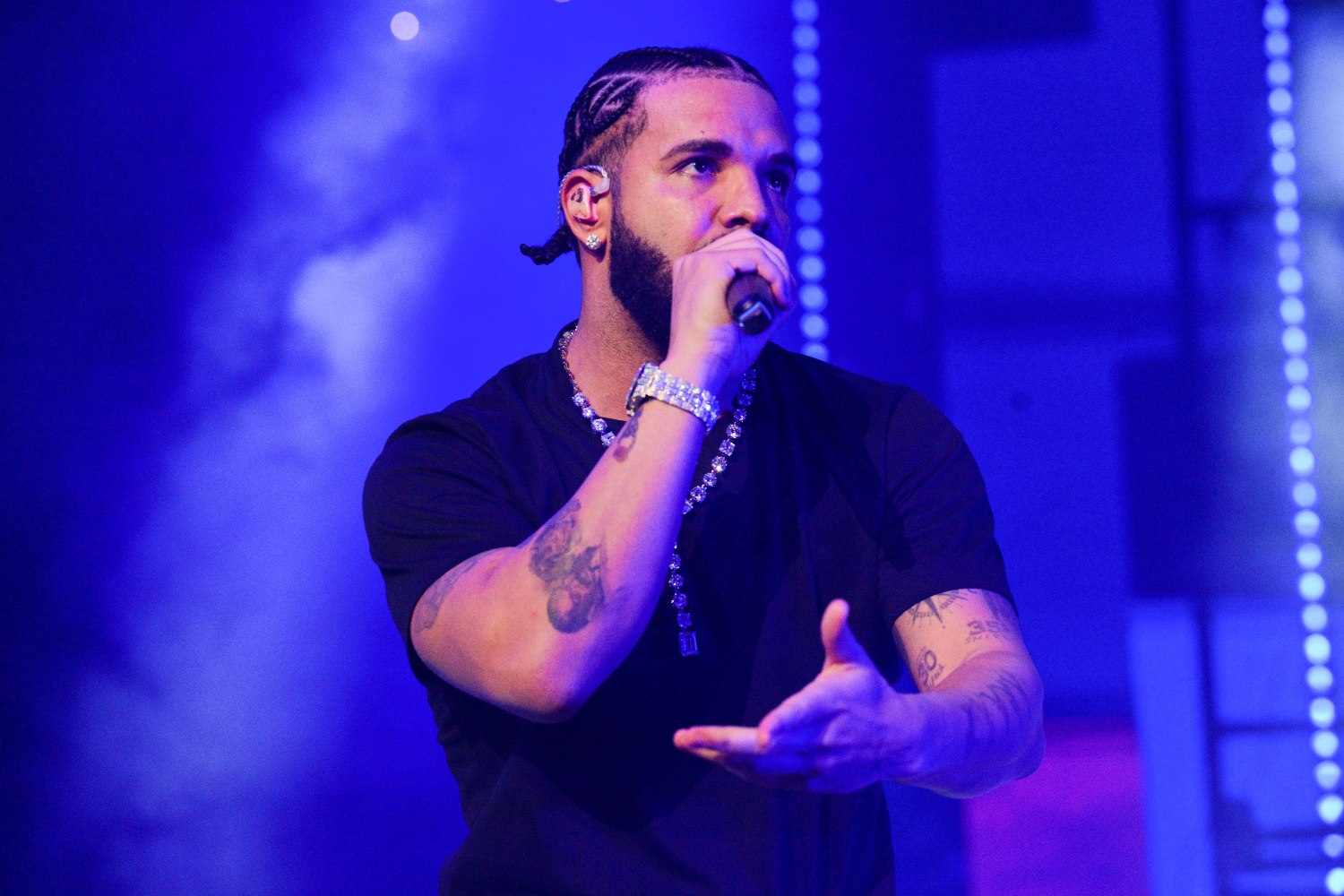 Drake: Το «Fear Of Missing Out» παίρνει κινηματογραφική μορφή και κρατά το μυστήριο ζωντανό