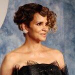 Halle Berry: Ο Drake χρησιμοποίησε χωρίς άδεια τη φωτογραφία της για το εξώφυλλο του «Slime You Out»