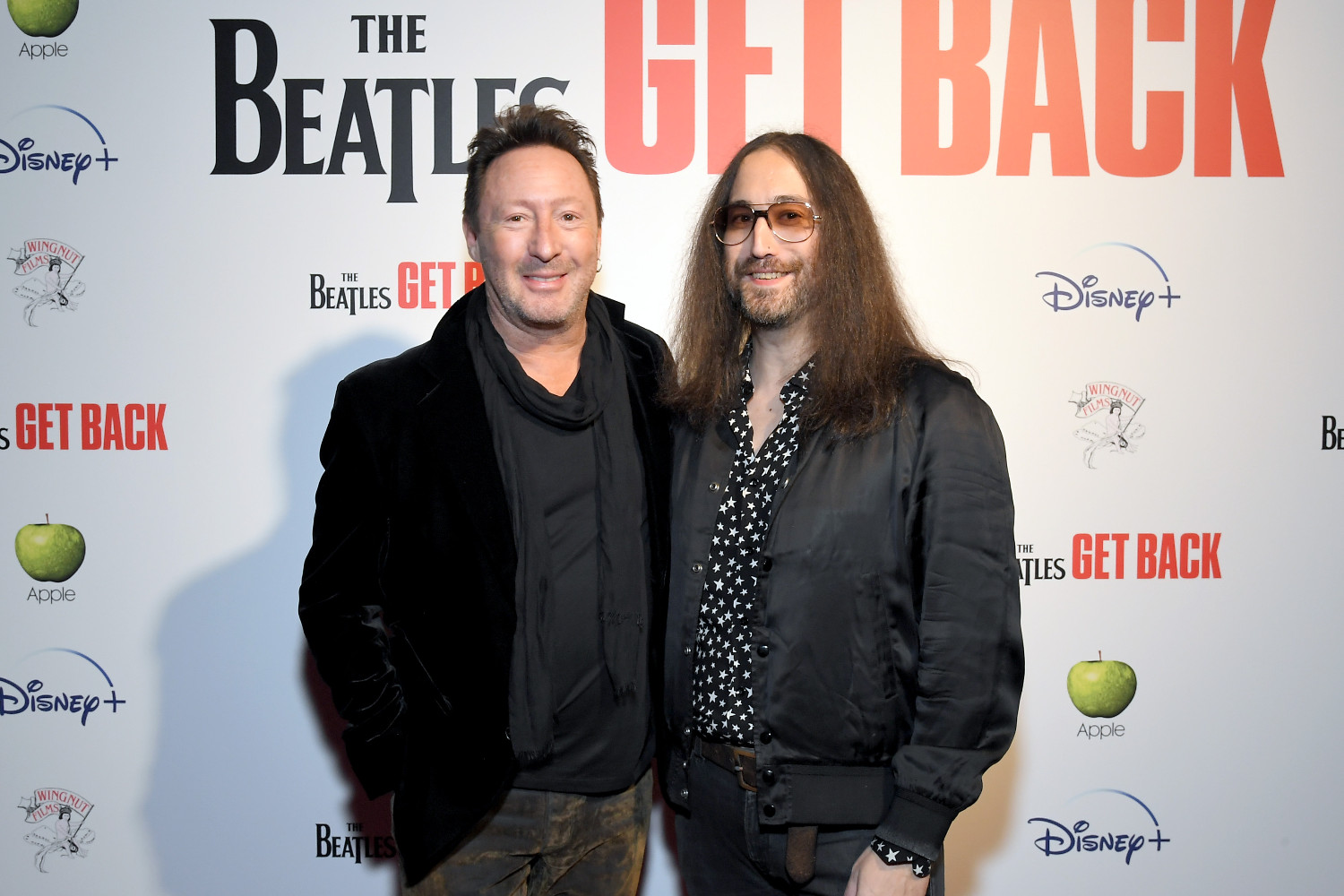 Ο Sean Ono Lennon απαντά στις φήμες για ρήξη στη σχέση του με τον Julian Lennon