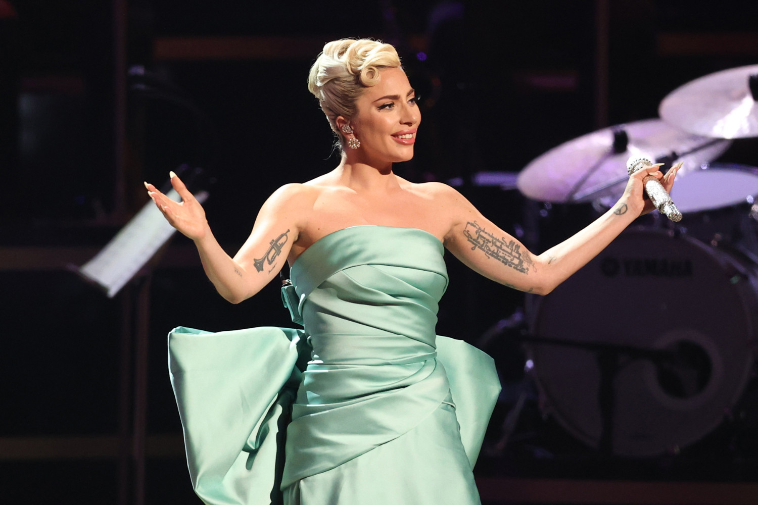 Το «Carpool Karaoke» επιστρέφει με Lady Gaga, Dua Lipa και Chappell Roan σε ένα εορταστικό επεισόδιο