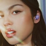 Olivia Rodrigo: Κυκλοφορεί ειδικά σχεδιασμένα ακουστικά για τη βέλτιστη ακρόαση του «Guts»