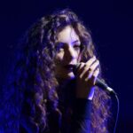 Lorde: Το «Royals» ξεπέρασε το 1 δισεκατομμύριο προβολές – Το τραγούδι που άλλαξε την pop της δεκαετίας του 2010