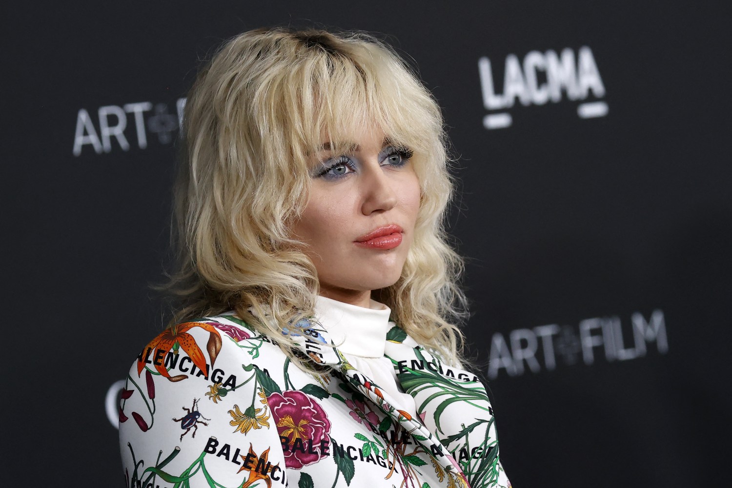 Η Miley Cyrus «έχασε τα πάντα» λόγω της προκλητικής εικόνας της: «Καταστράφηκαν οι σχέσεις μου»