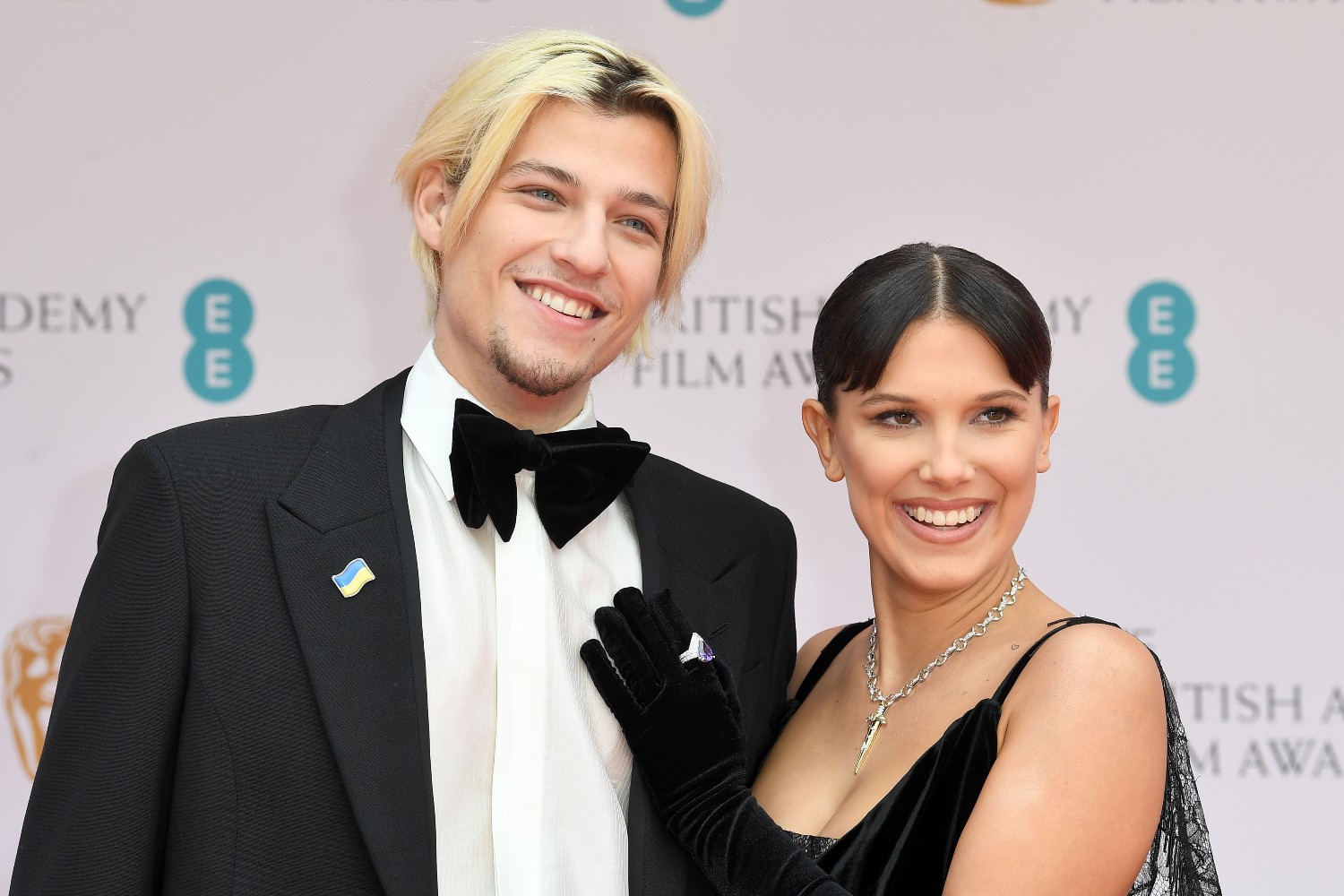 Millie Bobby Brown: Γιατί ο Jon Bon Jovi δεν θα τραγουδήσει στον γάμο της με τον γιο του Jake Bongiovi