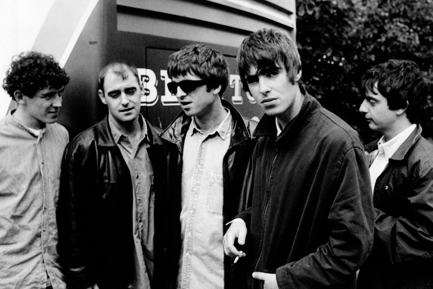Oasis: Θέλουν να αφήσουν πίσω τις παλιές κόντρες με όλα τα μέλη πριν την ένταξη στο Rock & Roll Hall of Fame