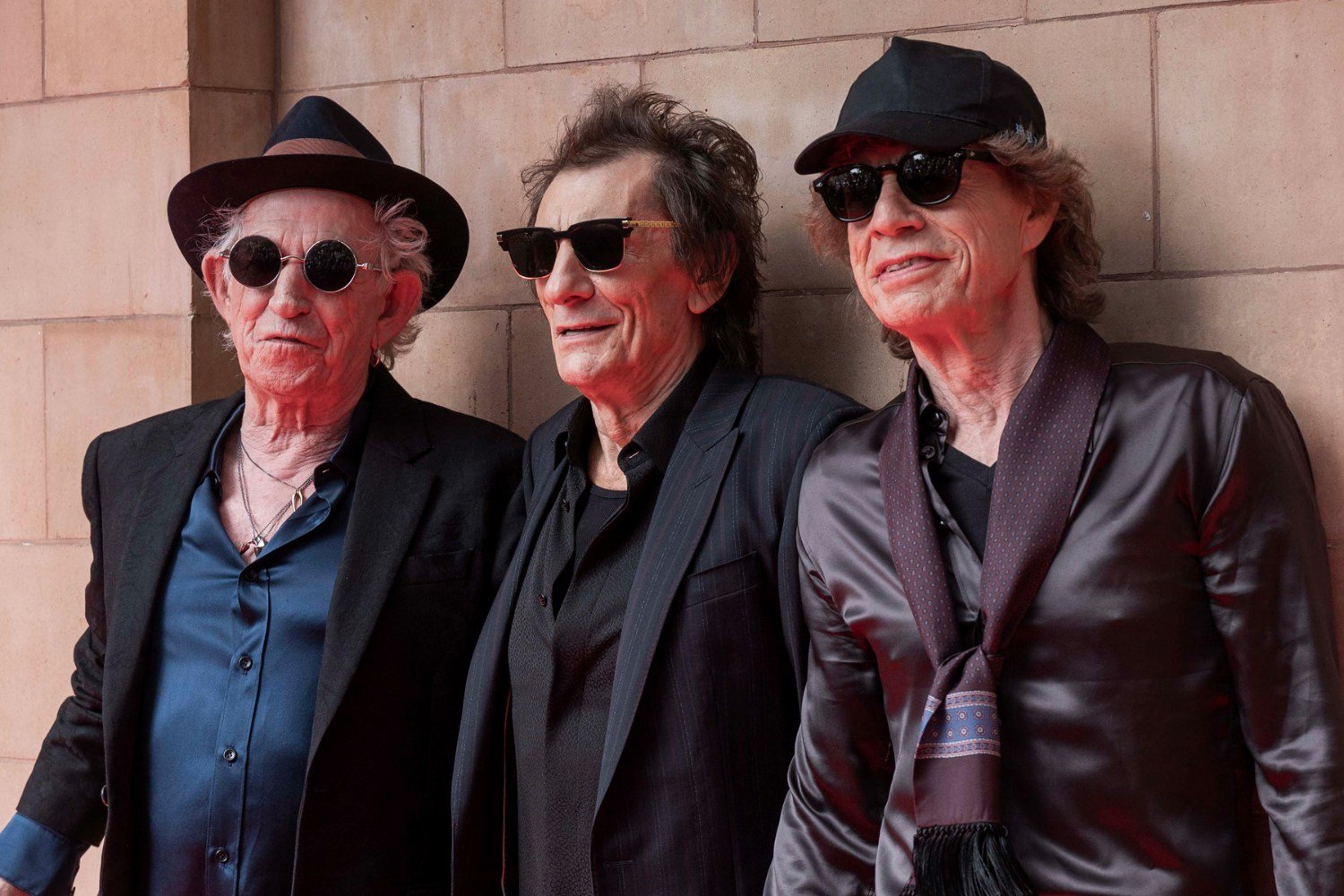 Ronnie Wood: Το μυστικό της επιτυχίας των Rolling Stones είναι ότι «δεν γινόμαστε υπερβολικά οικείοι μεταξύ μας»