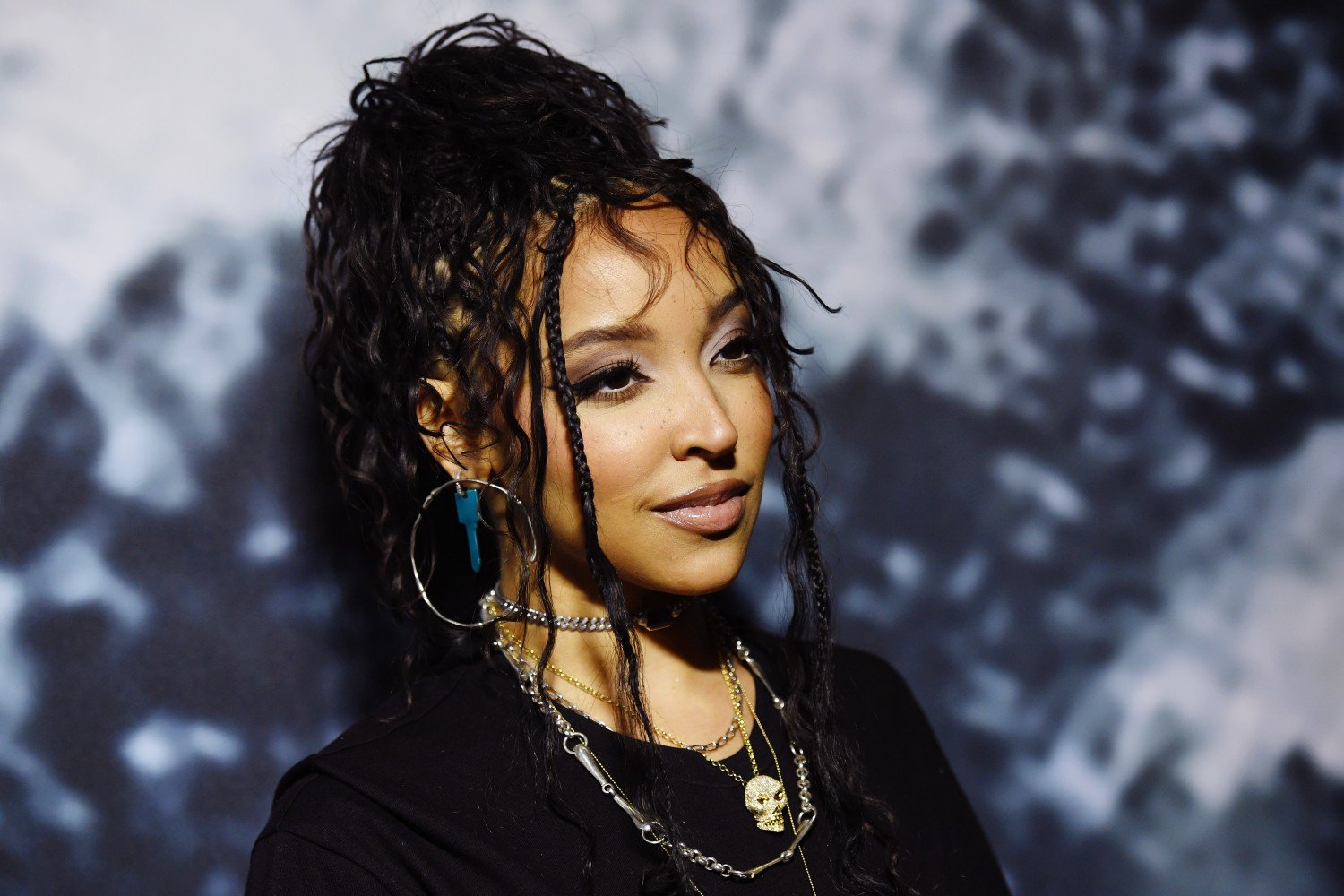Tinashe: «Η λεπτότητα έχει πεθάνει» – Γιατί αρνείται να ακολουθήσει τις απαιτήσεις του διαδικτύου με το «Popstar»