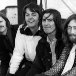 Beatles: Ο Ringo Starr απαντά στις «απαίσιες φήμες» ότι δεν ακούγεται η φωνή του John Lennon στο «Now and Then»