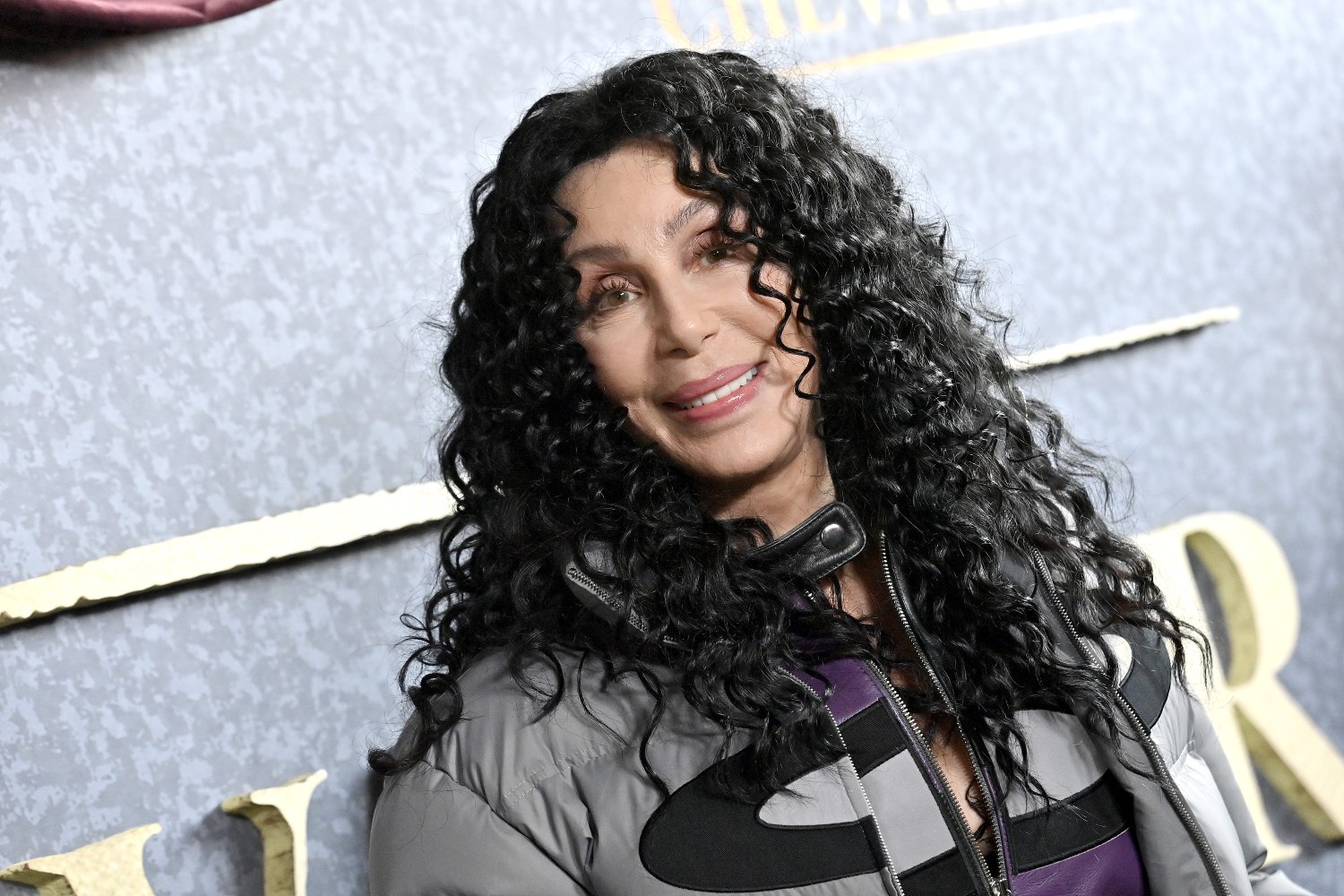 Cher: «Το “Burlesque” θα μπορούσε να ήταν μία πραγματικά καλή, διασκεδαστική ταινία αν δεν γινόταν χαμός στα γυρίσματα»