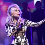 Dolly Parton: Εγκρίθηκε ομόφωνα η μετονομασία του αεροδρομίου του Νάσβιλ προς τιμήν της