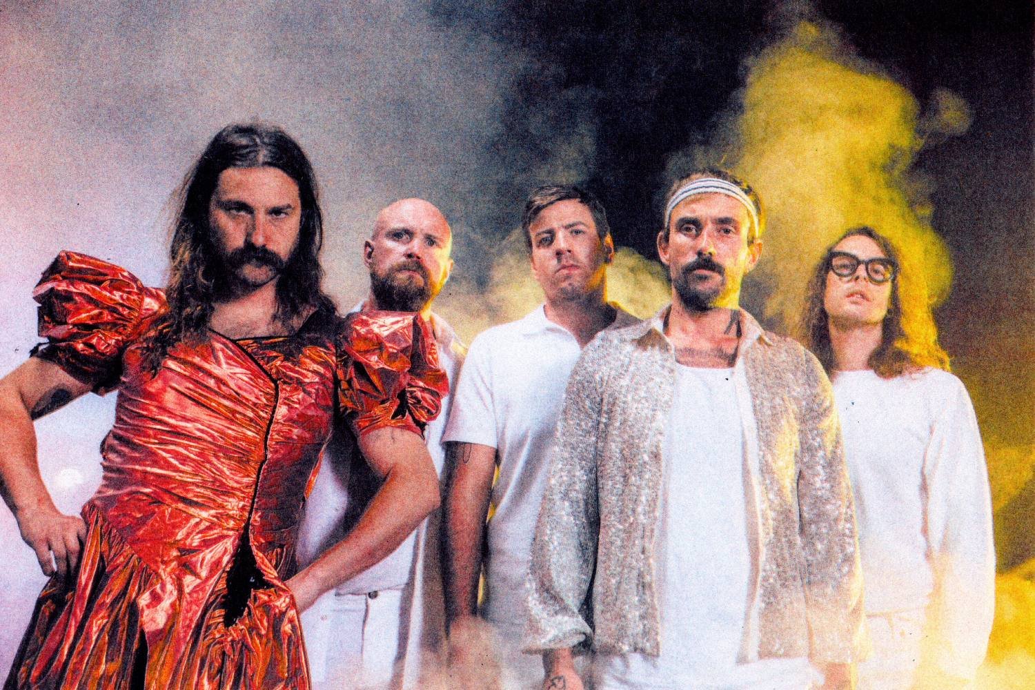 Οι IDLES κυκλοφορούν το νέο single «Dancer» και ανακοινώνουν το άλμπουμ «TANGK»