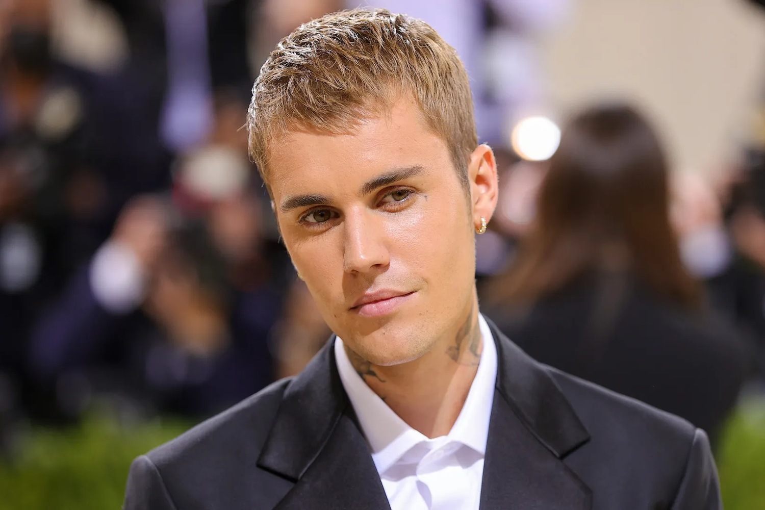 Justin Bieber: Το «Beauty And A Beat» με τη Nicki Minaj ανεβαίνει στο Νο. 1 των charts μετά από 14 χρόνια