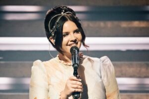 Η Lana Del Rey προαναγγέλλει νέα συνεργασία με τον Zach Bryan: «Επιτέλους τελειώσαμε το τραγούδι μας»