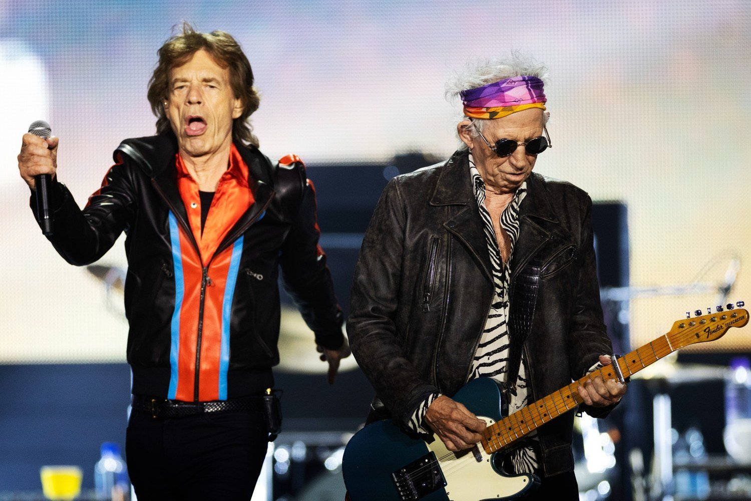 Rolling Stones: Αγάλματα του Mick Jagger και του Keith Richards στη γενέτειρά τους στην Αγγλία