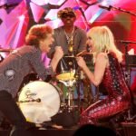 Mick Jagger και Lady Gaga έκαναν εμφάνιση – έκπληξη στο πλευρό του Bad Bunny στο «Saturday Night Live»