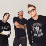 blink-182: Ο Mark Hoppus έπρεπε να μάθει ξανά να παίζει μπάσο και να τραγουδά μετά τον καρκίνο