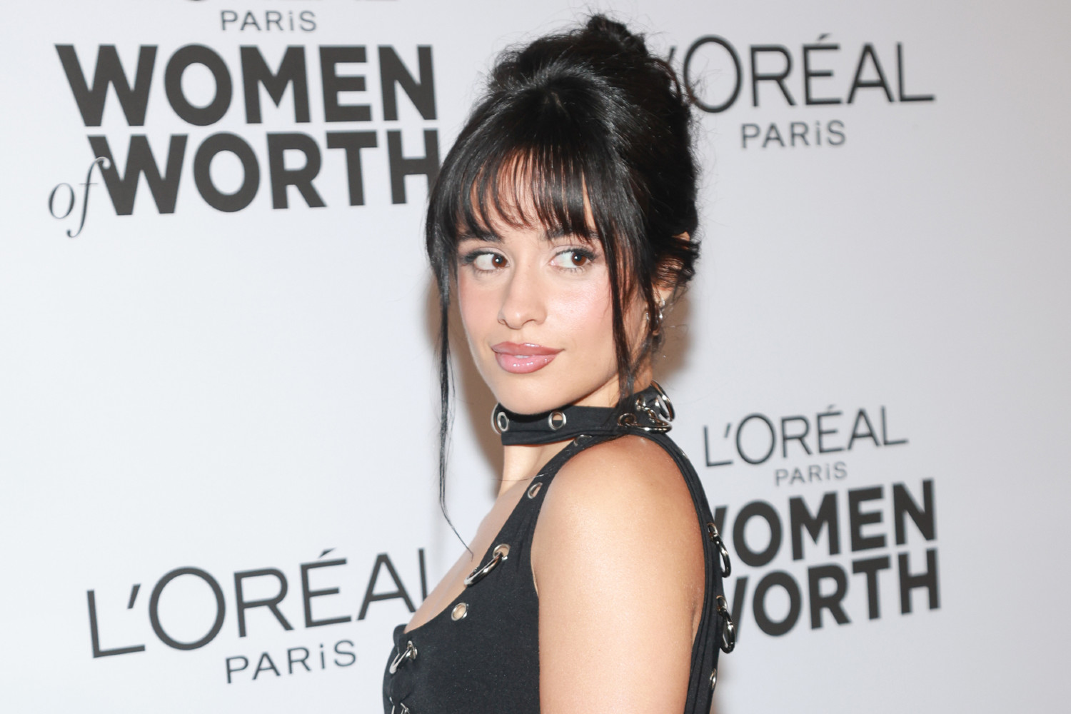 Camila Cabello: Συγκεντρώνει έμπνευση για το νέο άλμπουμ της και φροντίζει τον εαυτό της