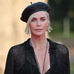 Charlize Theron: Πώς η Taylor Swift τη βοήθησε να γίνει ήρωας για τα παιδιά της
