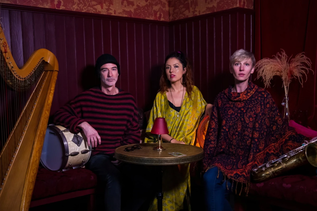 Harper Trio – «Passing By»: Ένα υπέροχο άλμπουμ σύγχρονης jazz Harper Trio – «Passing By»: Ένα υπέροχο άλμπουμ σύγχρονης jazz