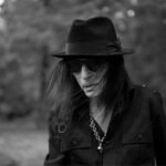 Ο Mick Mars των Mötley Crüe ανακοινώνει το πρώτο σόλο άλμπουμ του