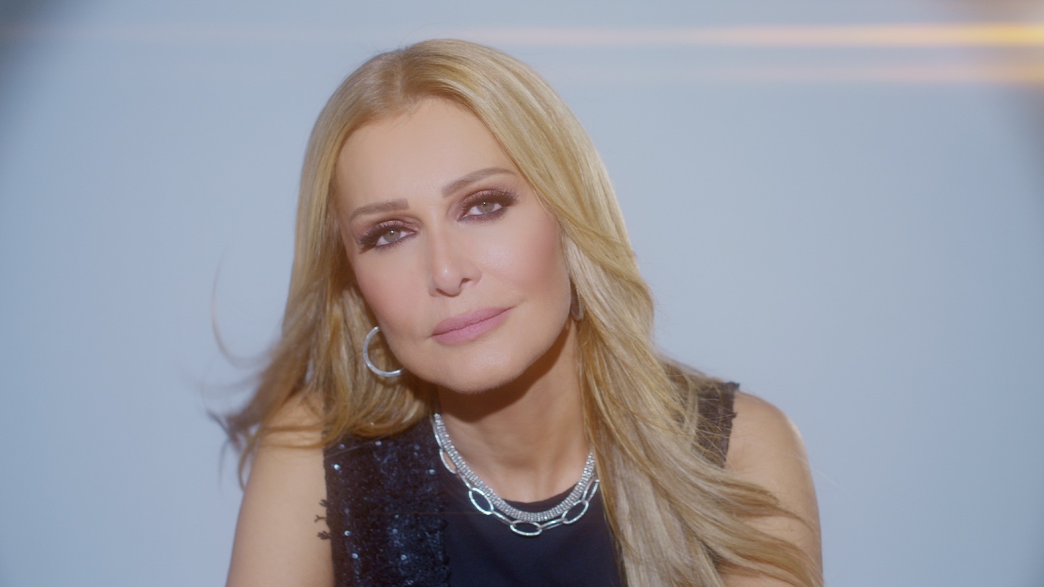 Νατάσα Θεοδωρίδου: Δείτε το music video για το νέο τραγούδι «Ένα Λάθος»