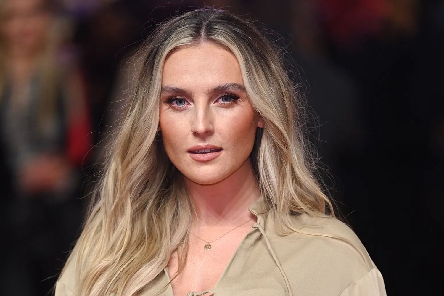 Perrie Edwards: Η συνεργασία με τη RAYE και το τραγούδι που έγραψαν μαζί