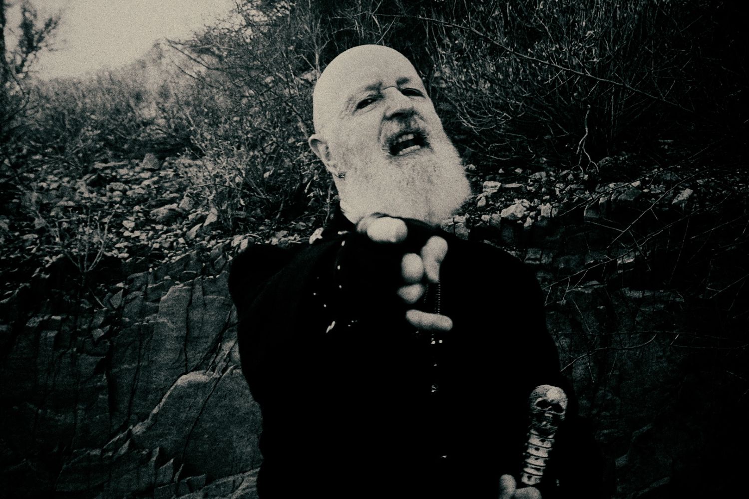 Judas Priest: Οι θεοί του metal φέρνουν τη φωτιά στους θνητούς με το video του «Trial By Fire»