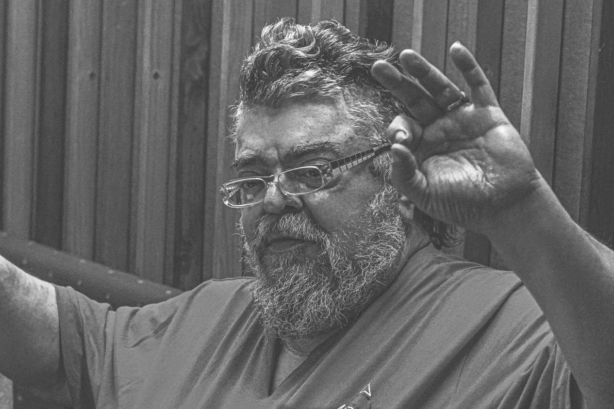 «Λαϊκά Τραγούδια Ο Τίγρης»: Ο Σταμάτης Κραουνάκης μας οδηγεί στα βάθη της λαϊκής μουσικής