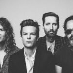 The Killers: Είκοσι χρόνια διαμάντια στη νέα συλλογή «Rebel Diamonds»